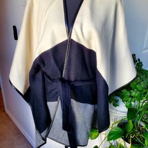 Ann Taylor knit tie-waist poncho sweater with faux leather trim sz OS